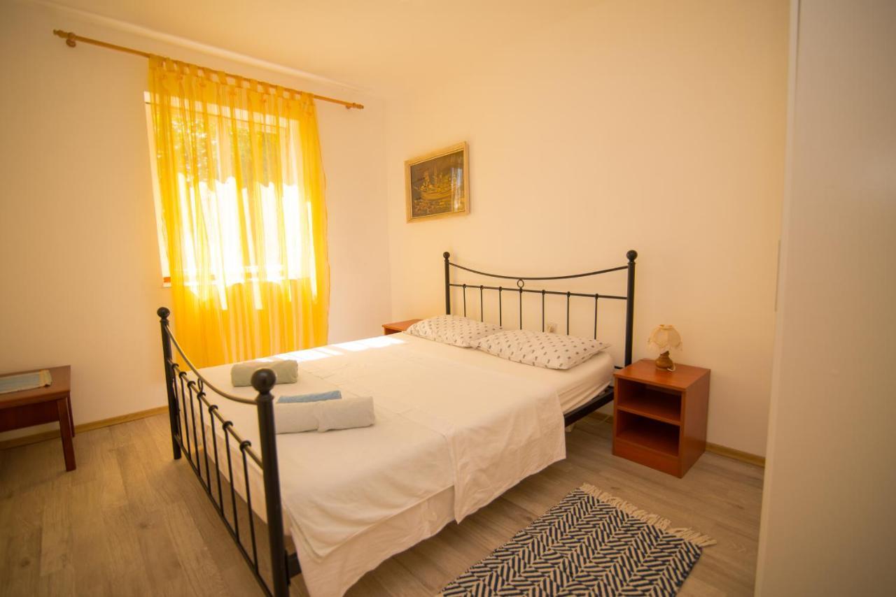 Appartement Nena à Mali Lošinj Extérieur photo